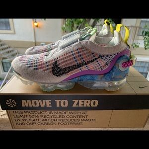 NIKE VAPORMAX 2020